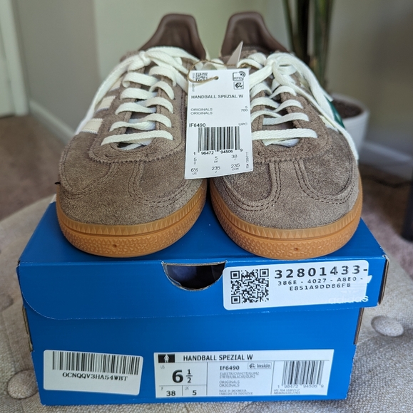SOLD - NEW Adidas Handball Spezial sneakers, Earth Strata size 6.5 - Picture 2 of 6